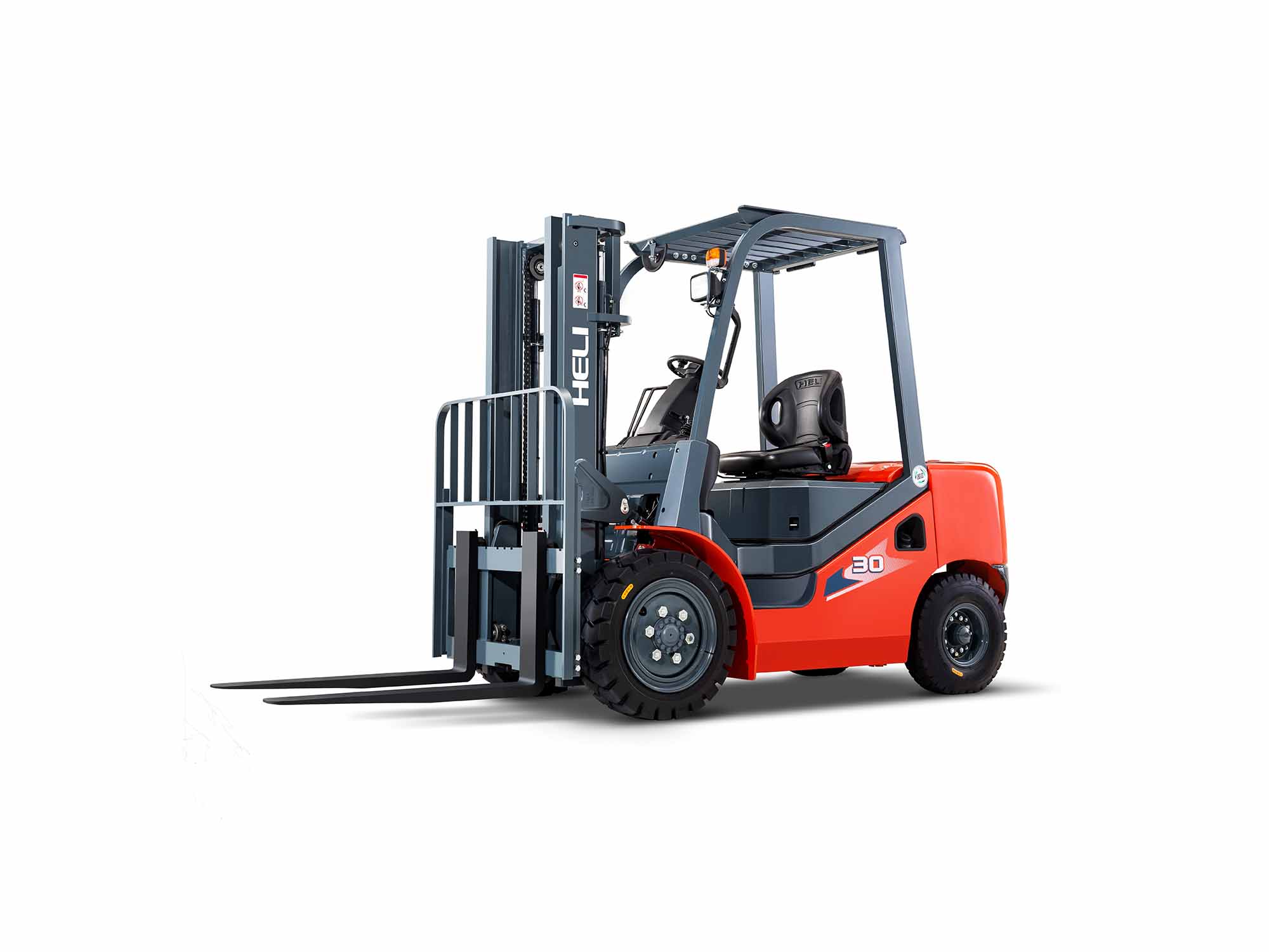 So Sánh Xe Nâng Dầu Và Xe Nâng Điện – Doanh Nghiệp Nên Chọn Loại Nào?